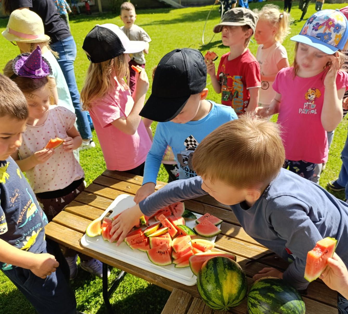 slavíme: Toník měl narozeniny - 24