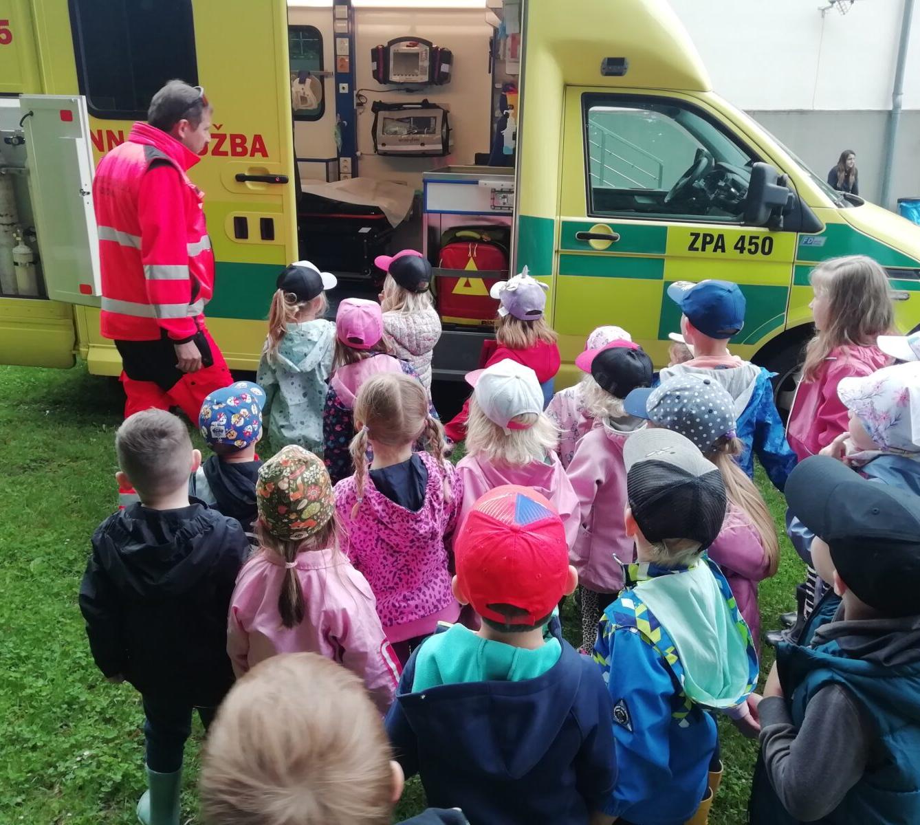 PŘEKVAPENÍ PRO DĚTI - ZÁCHRANKA - 3