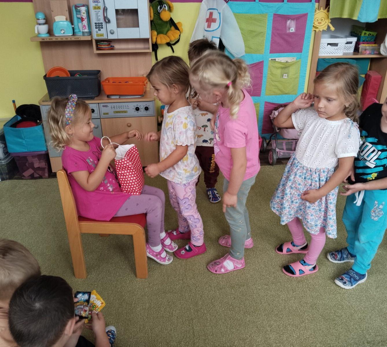 BROUČCI - HURÁ DO ŠKOLKY - 34