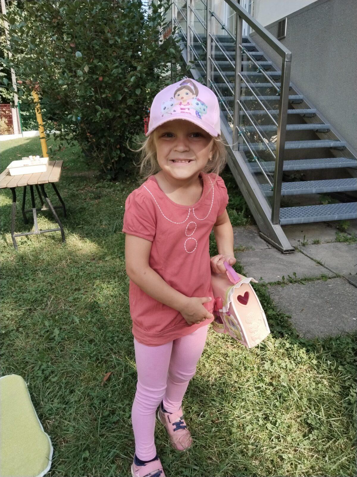 BROUČCI - HURÁ DO ŠKOLKY - 37