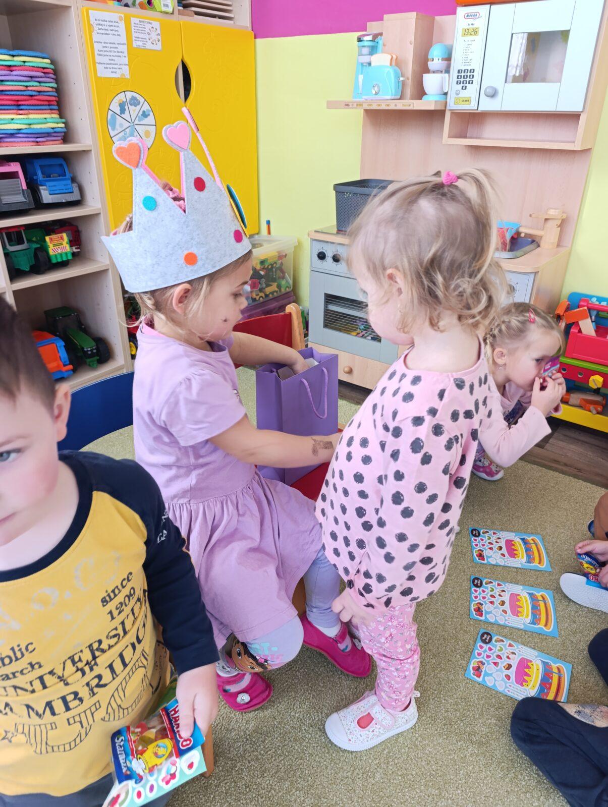 slavíme: karlička měla narozeniny - 10