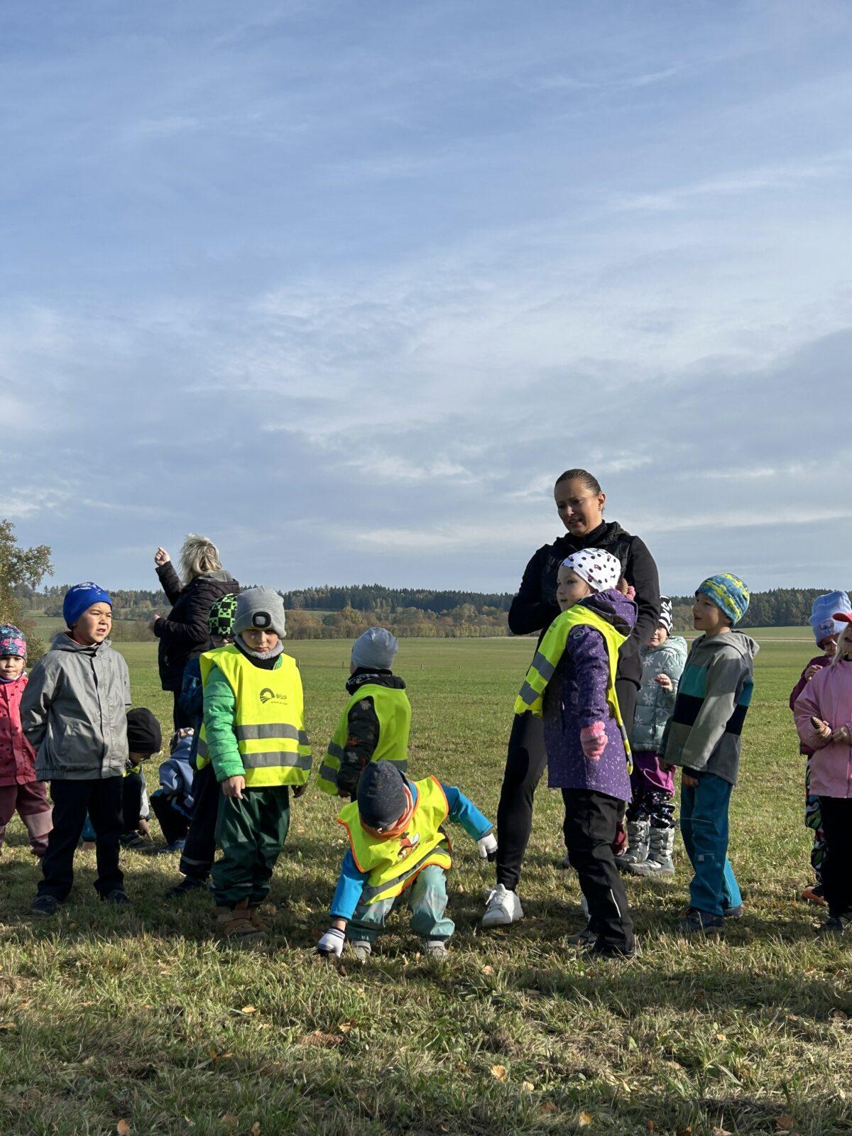 POUŠTĚNÍ DRAKA - 23