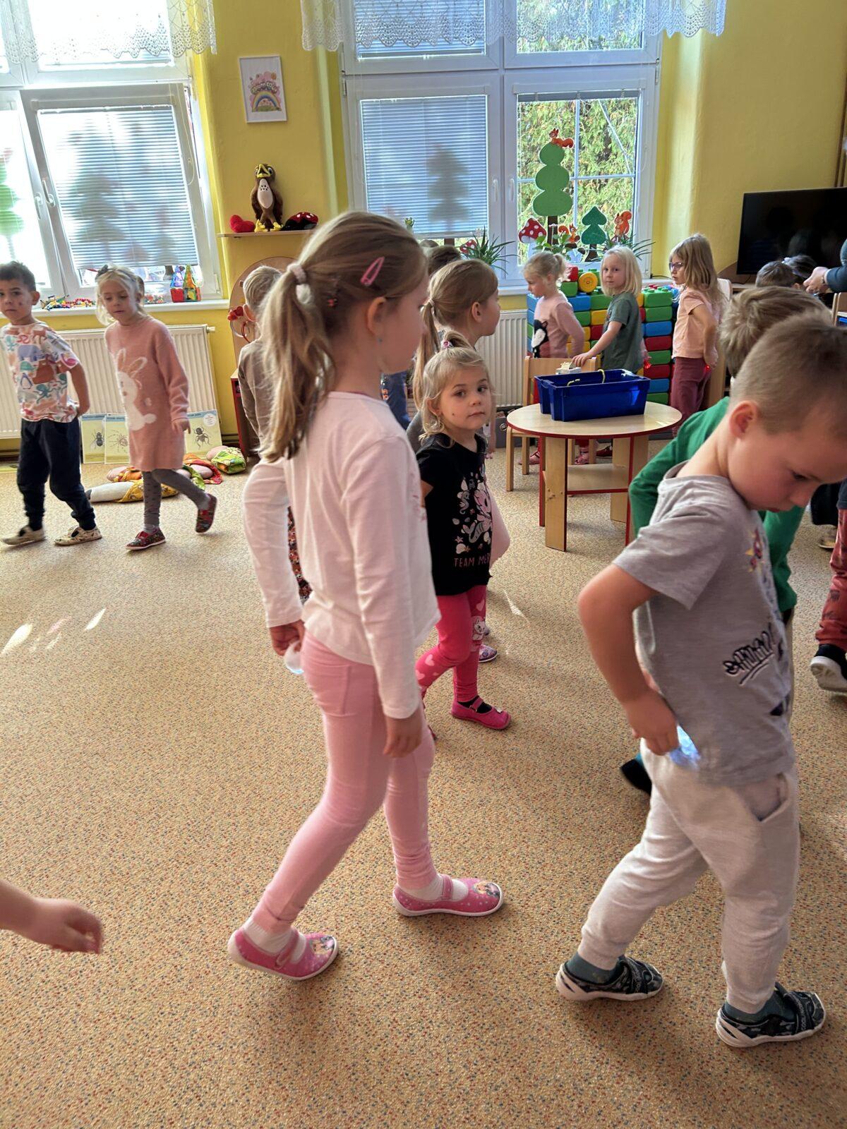 VZDĚLÁVACÍ PROGRAM - USPÁVÁNÍ BROUČKŮ - 45