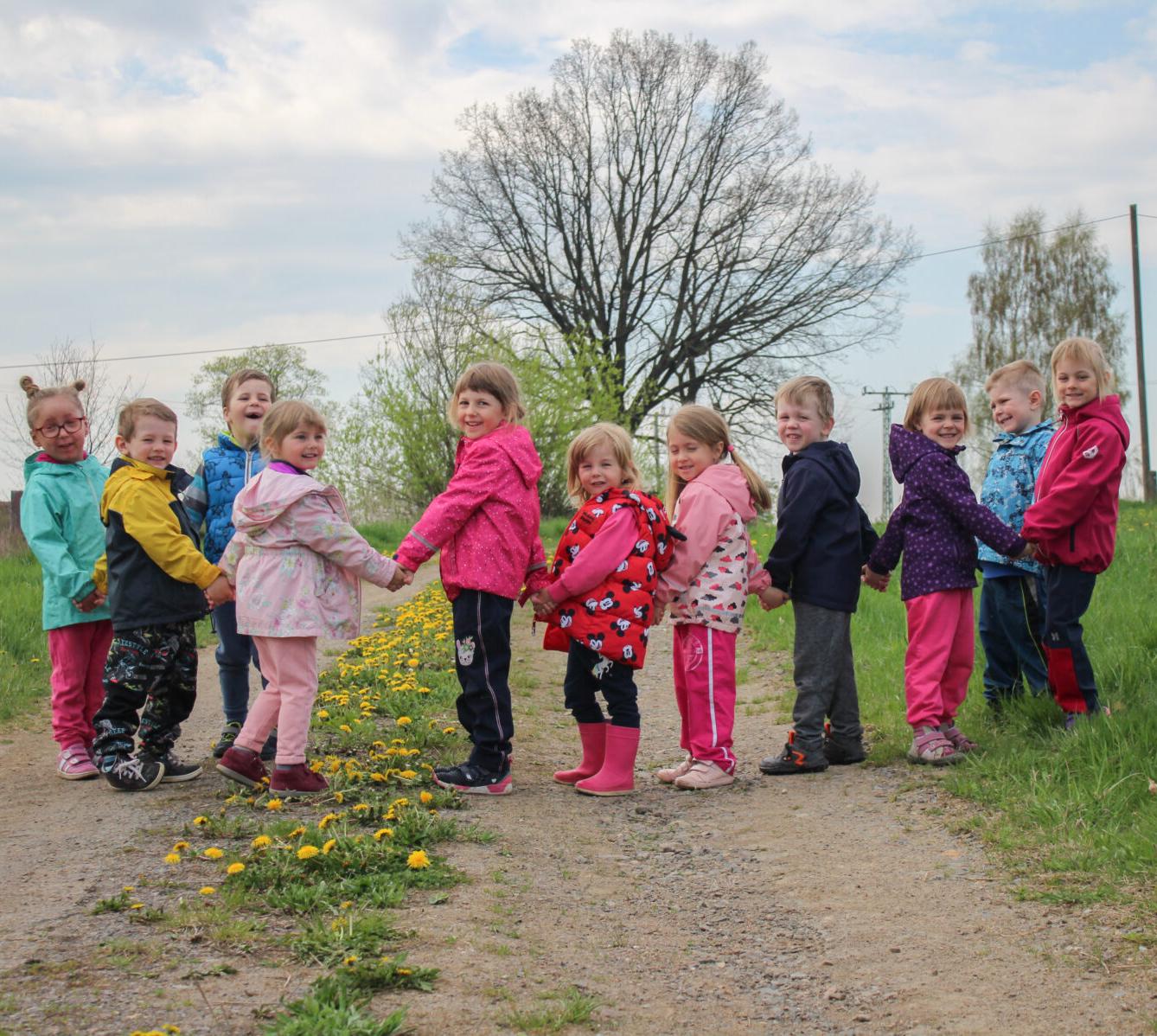 broučci:přípravy na den matek - 46