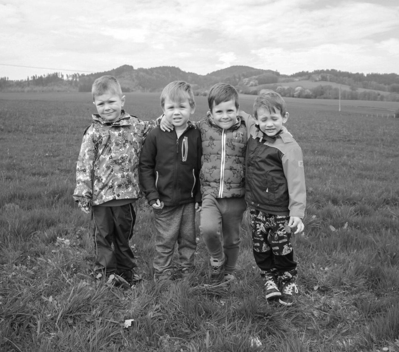 broučci:přípravy na den matek - 50