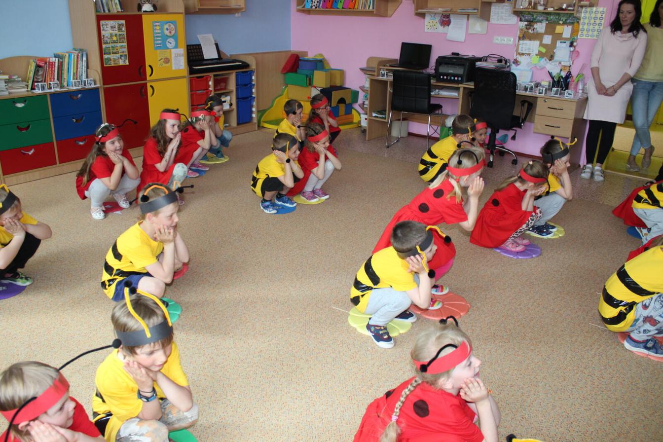 broučci a sovičky:besídka pro maminky