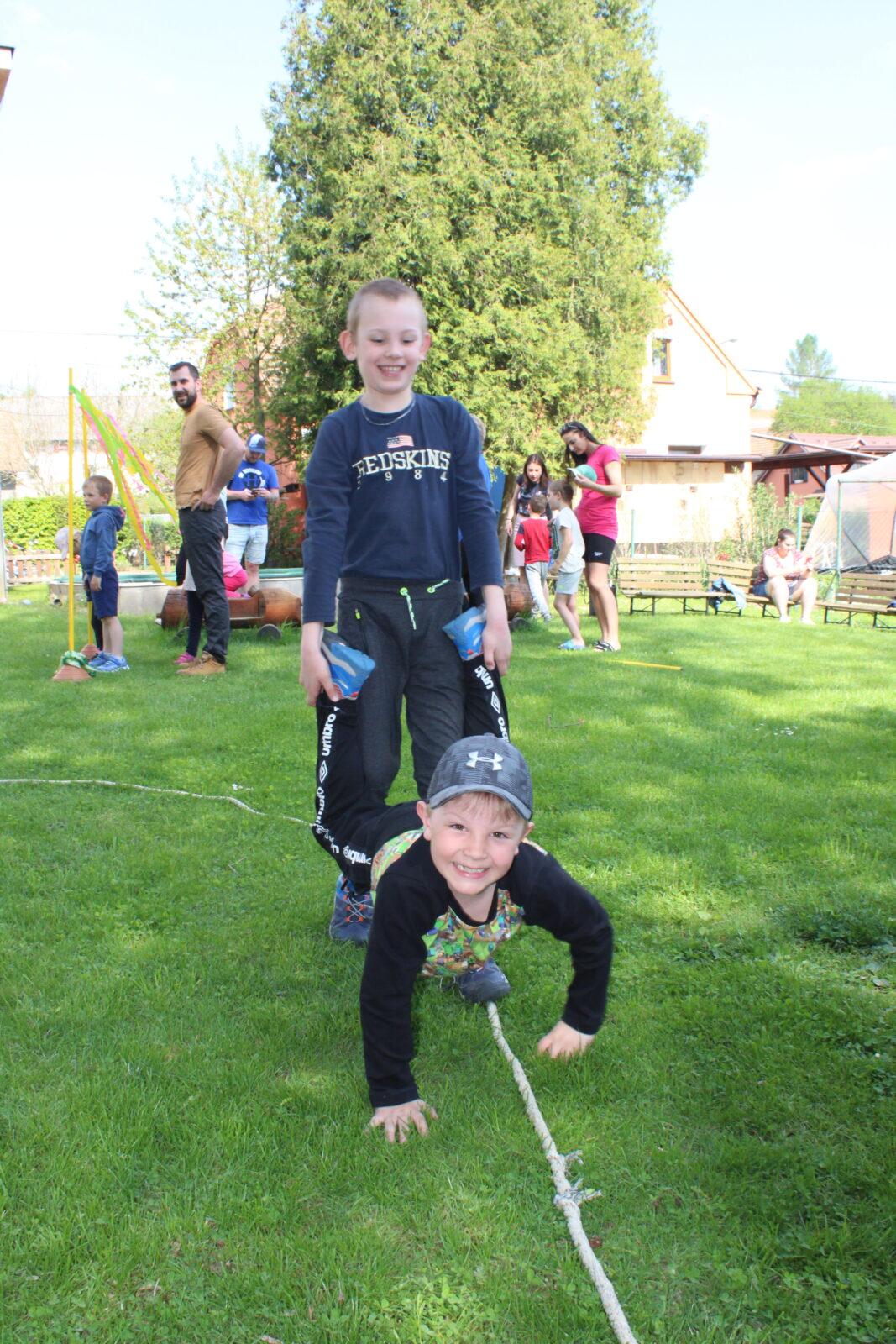 broučci a sovičky:besídka pro maminky - 21