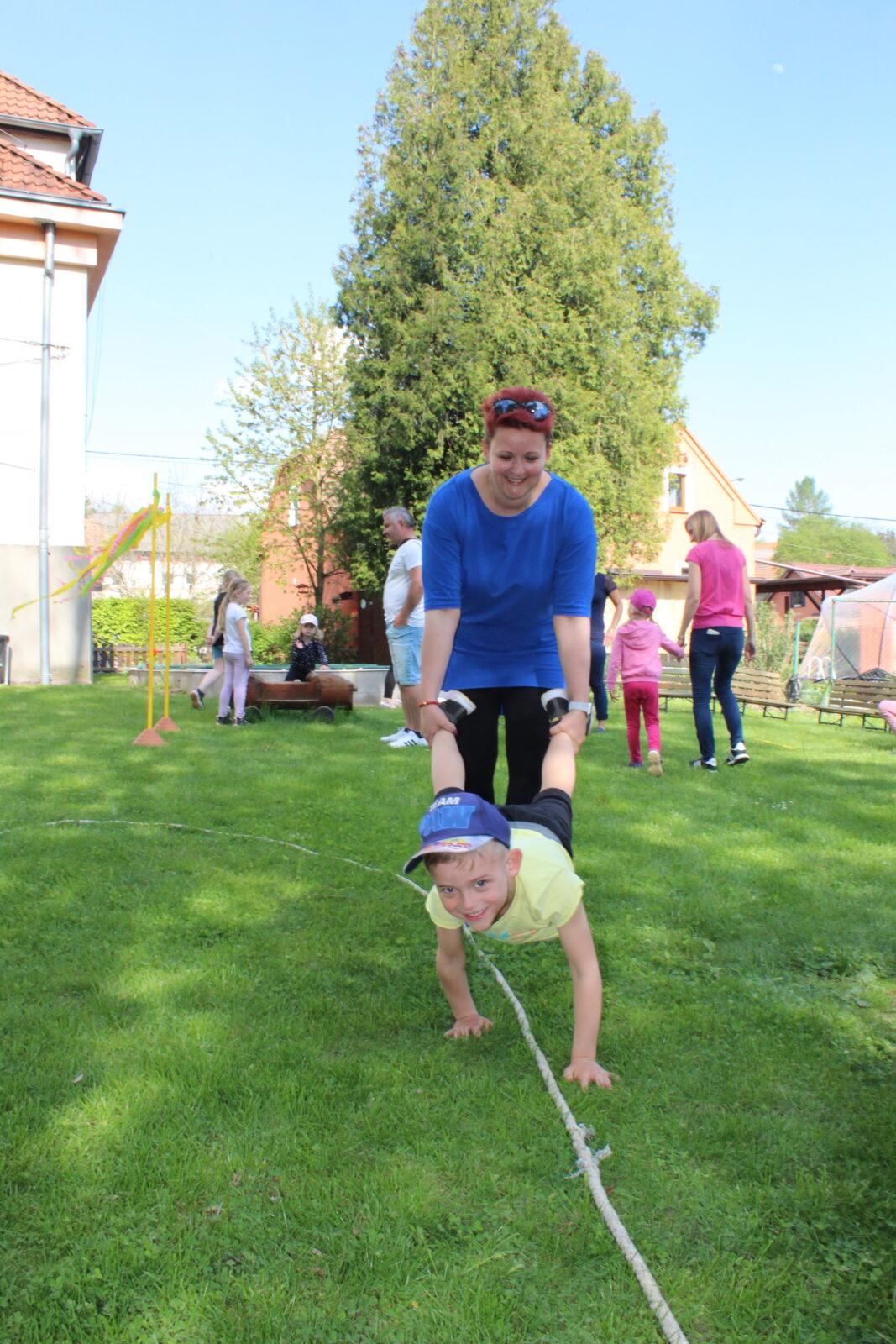 broučci a sovičky:besídka pro maminky - 46