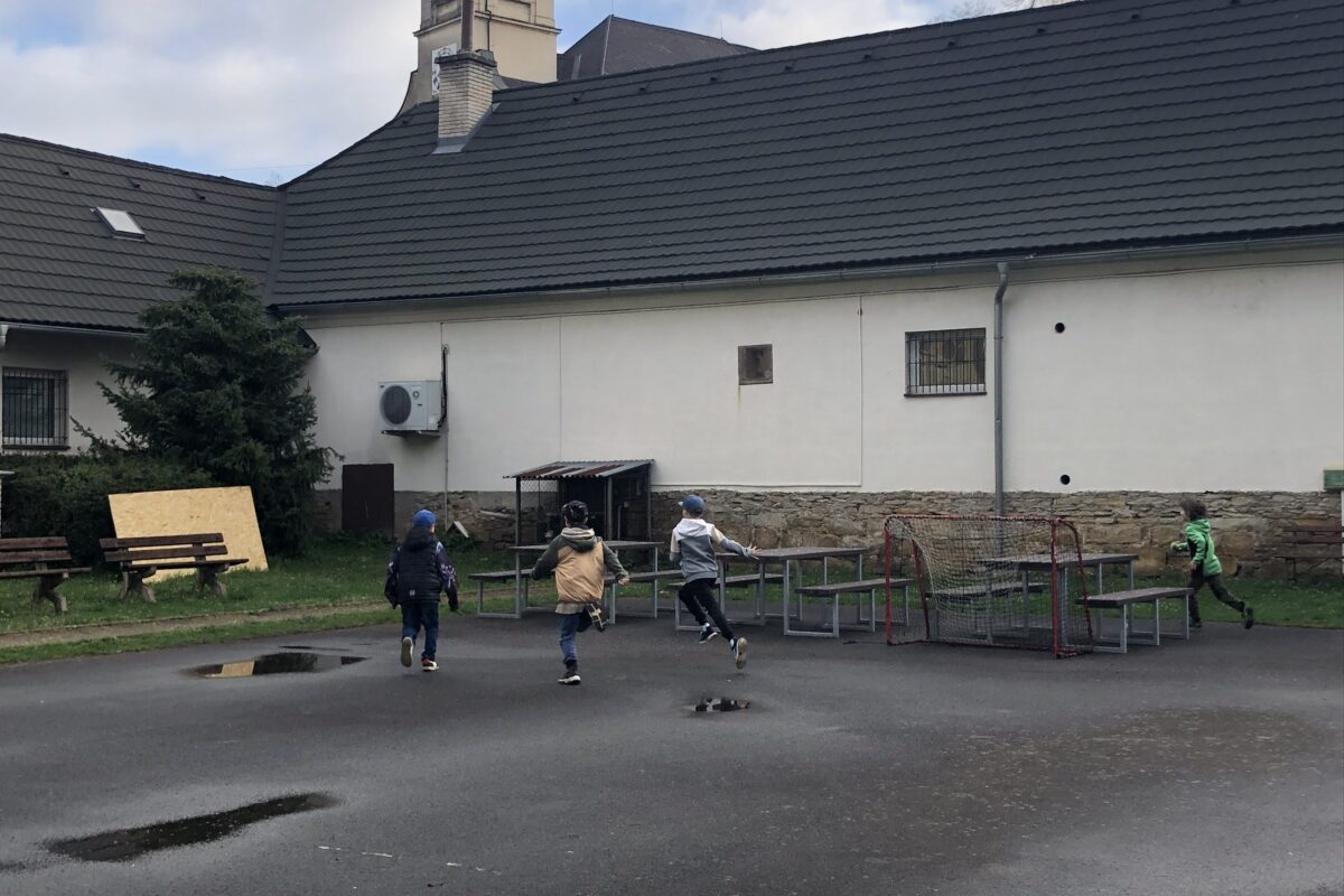 Velikonoční lov vajíček