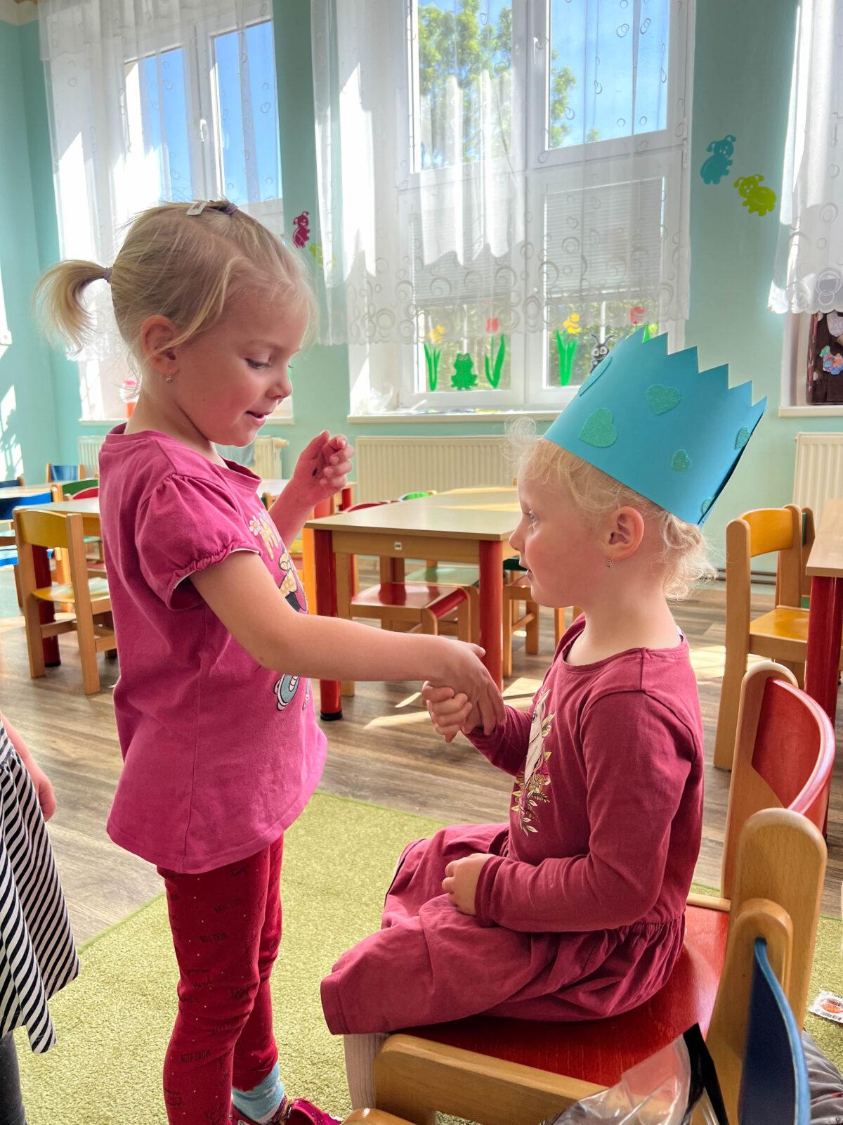 SLAVÍME: ESTERKA MĚLA NAROZENINY - 9