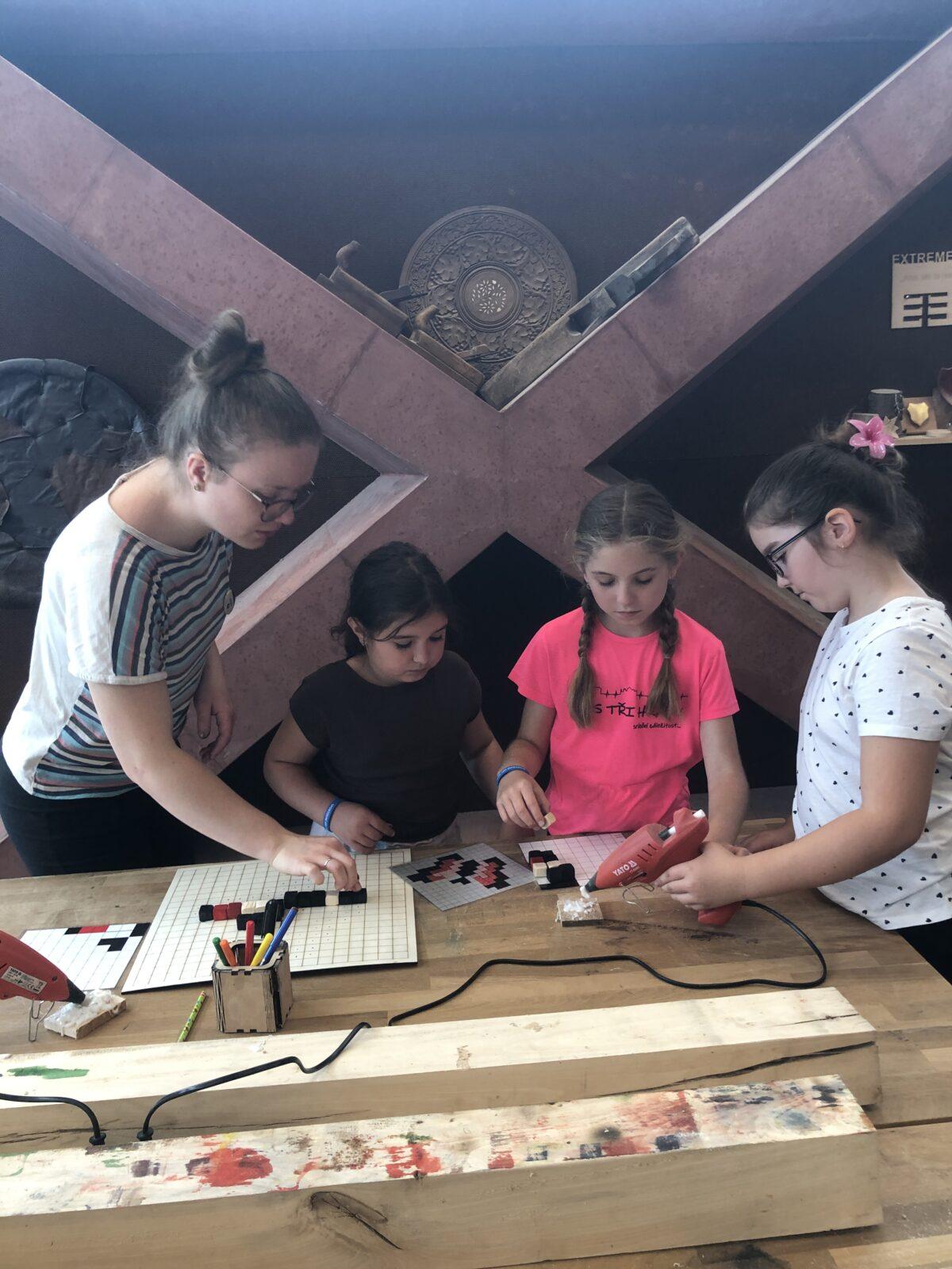 Třeťáci ve Sféře - 10