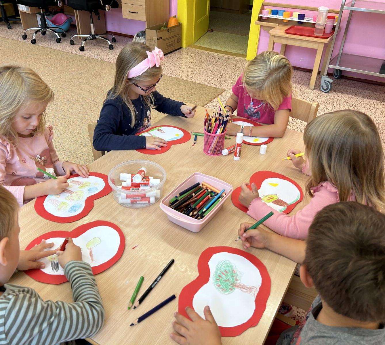 SOVIČKY: ,,ČAS JABLÍČKOVÉ VŮNĚ" - 23