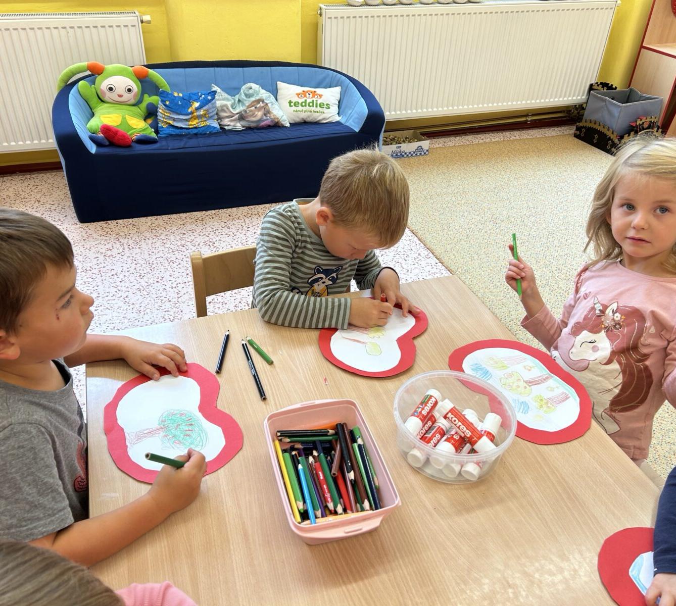 SOVIČKY: ,,ČAS JABLÍČKOVÉ VŮNĚ" - 24