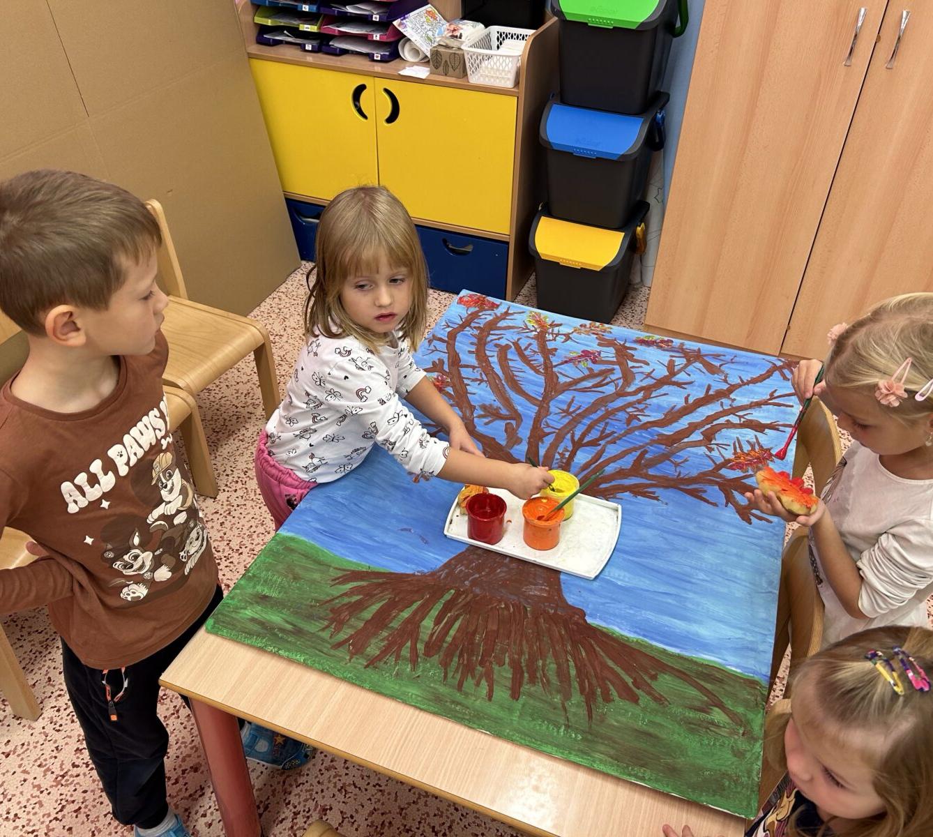 SOVIČKY: LISTÍ ŽLOUTNE, POLETUJE - 32