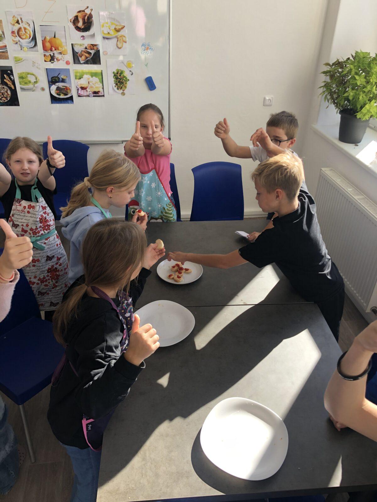 4.A v nové kuchyňce - 9