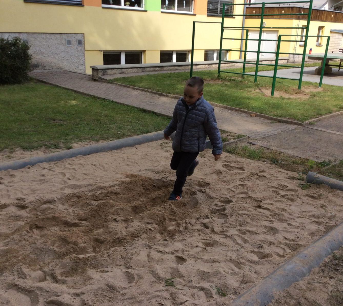 ZÁŘÍ - 2. ODDĚLENÍ - 80