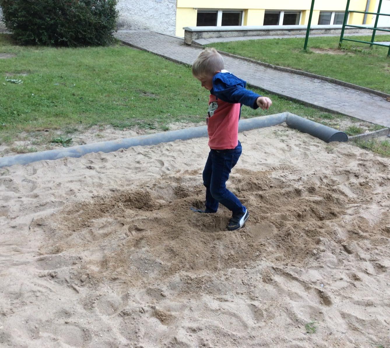 ZÁŘÍ - 2. ODDĚLENÍ - 93