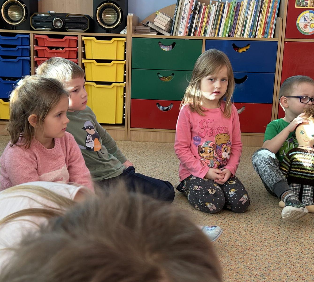 SOVIČKY: ,,CO DĚLAJÍ ZVÍŘATA V ZIMĚ" - 34