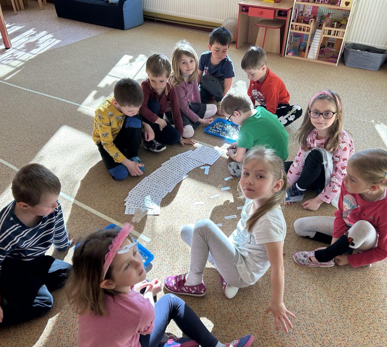 SOVIČKY: TĚŠÍME SE DO ŠKOLY - 15