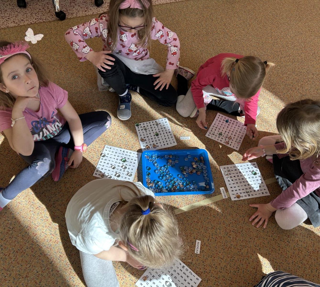 SOVIČKY: TĚŠÍME SE DO ŠKOLY - 18