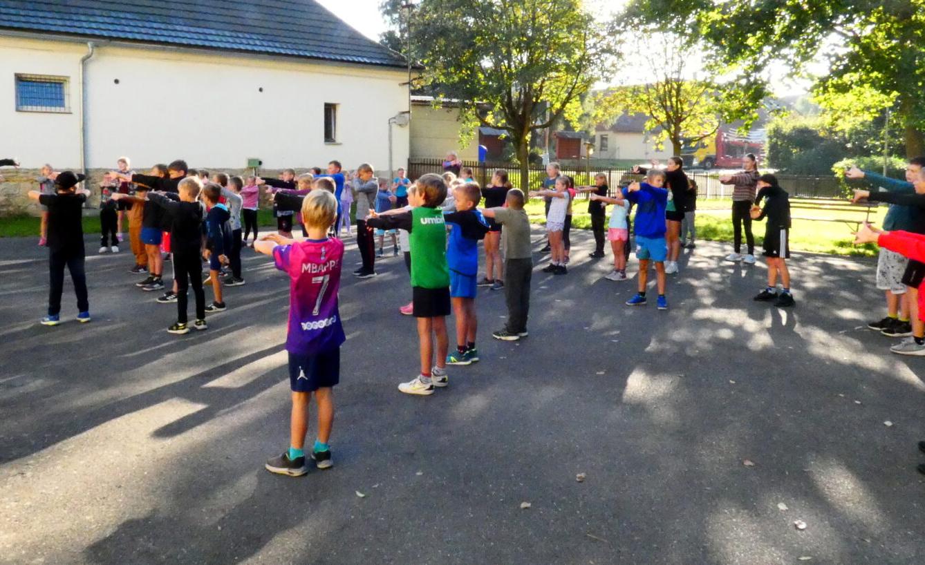 Žabák - soutěž ve skoku dalekém - 1