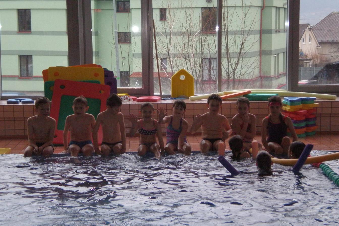 Plavání 2. a 3. třída