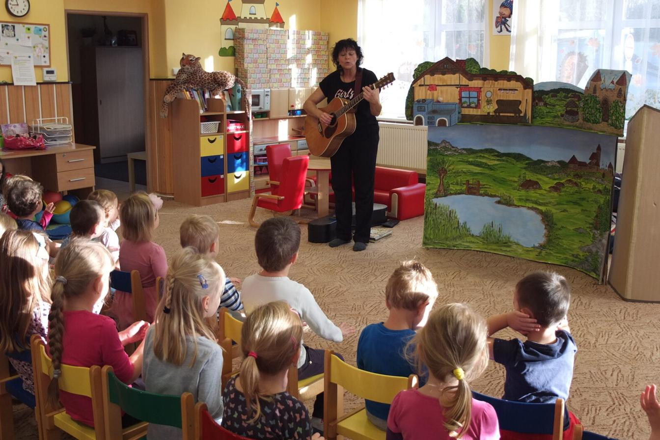 Divadlo - Jak se Honza rytířem stal a kolik řemesel se naučil