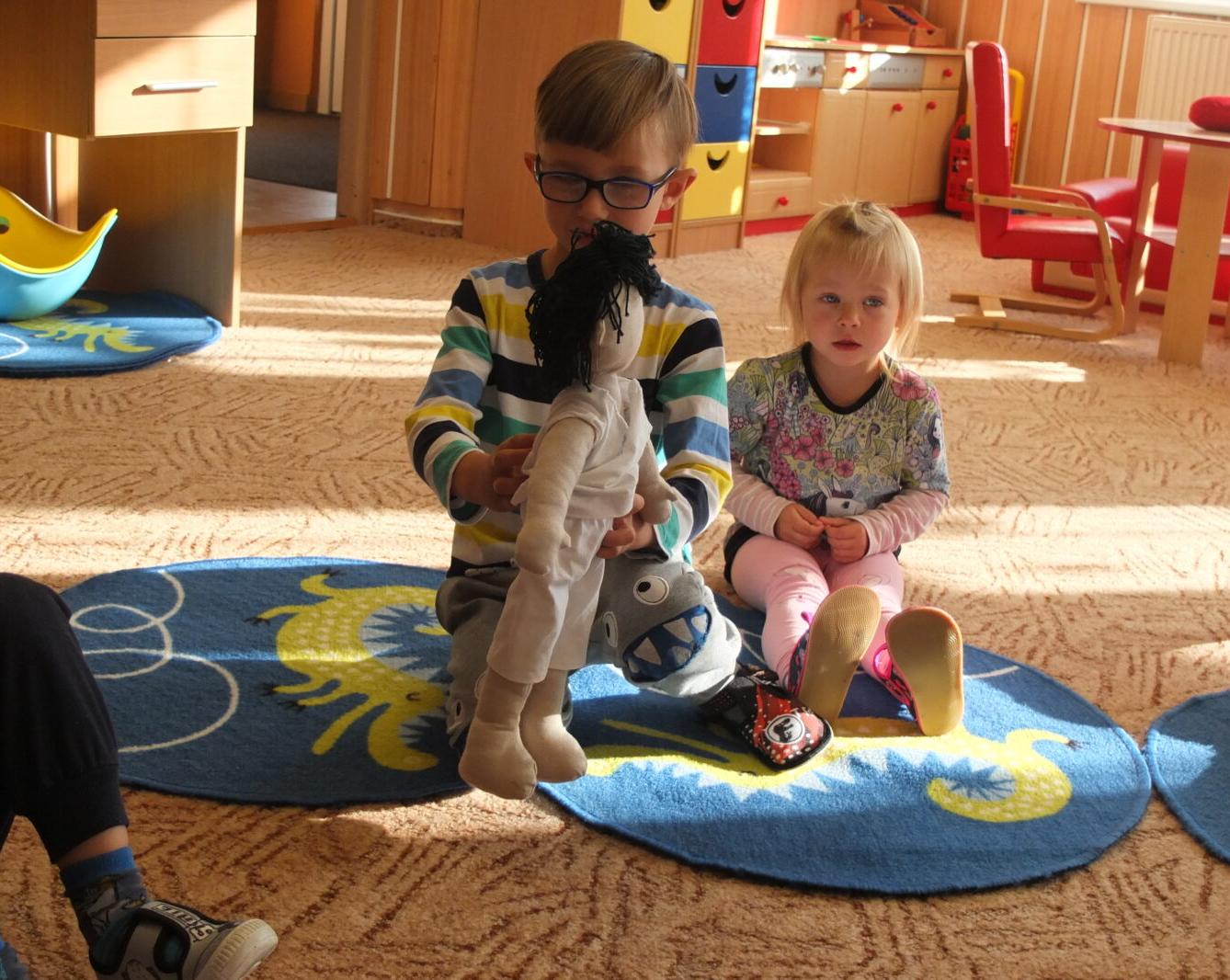 Človíček se představuje 1 - 5