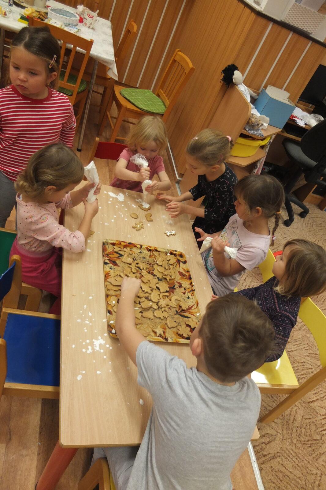 Pečení perníčků - 37