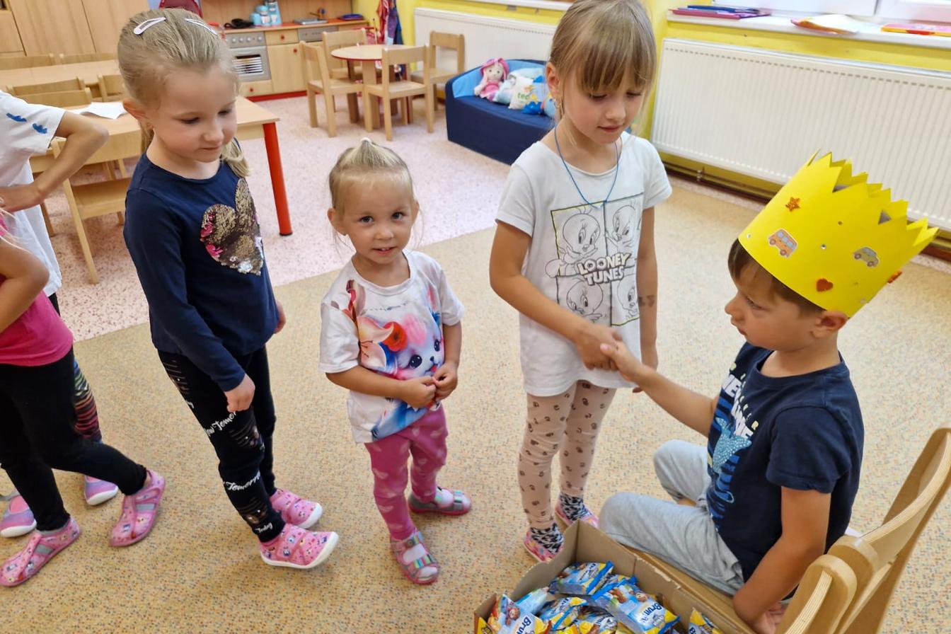 SLAVÍME: PÁŤA MĚL NAROZENINY