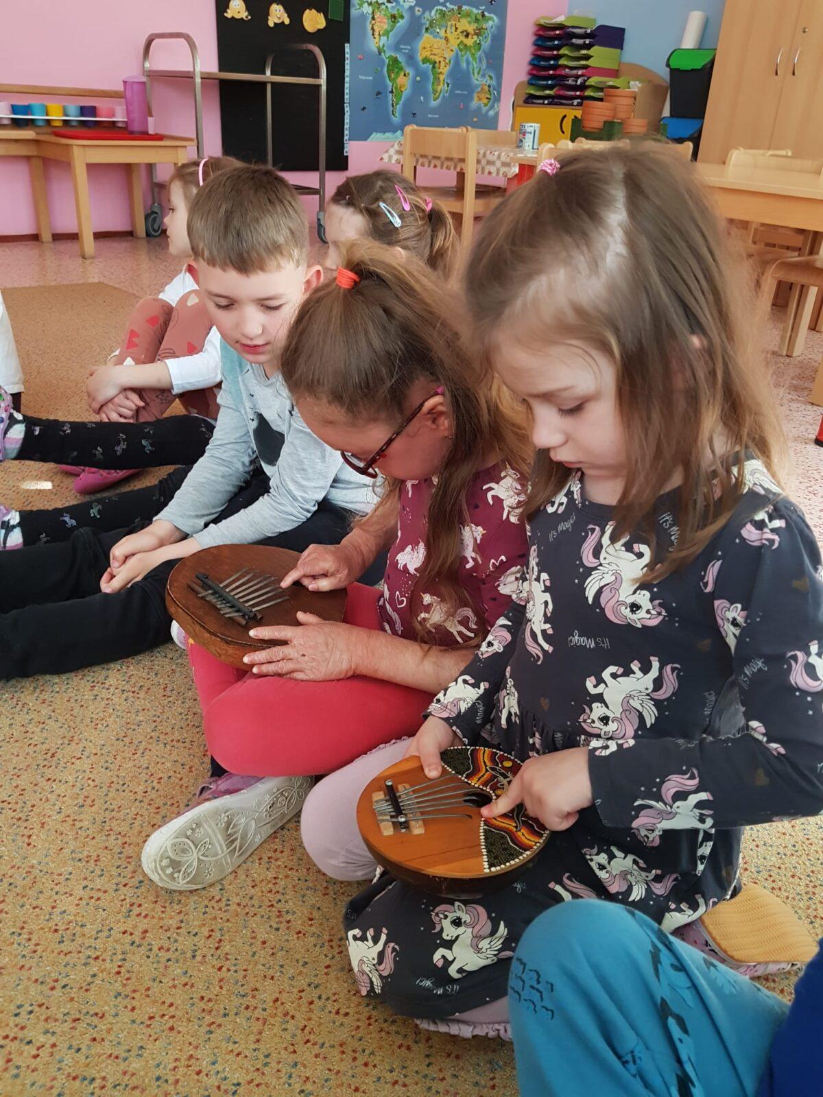 SOVIČKY: ,,MUZIKOTERAPIE" - 23