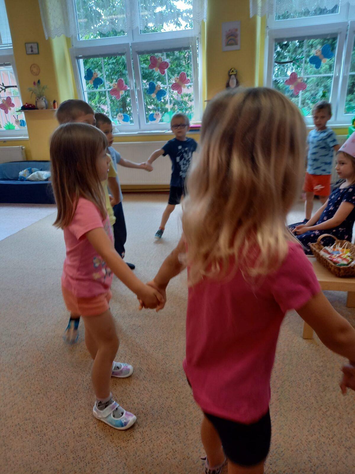 SLAVÍME: ADÉLKA MĚLA NAROZENINY - 8