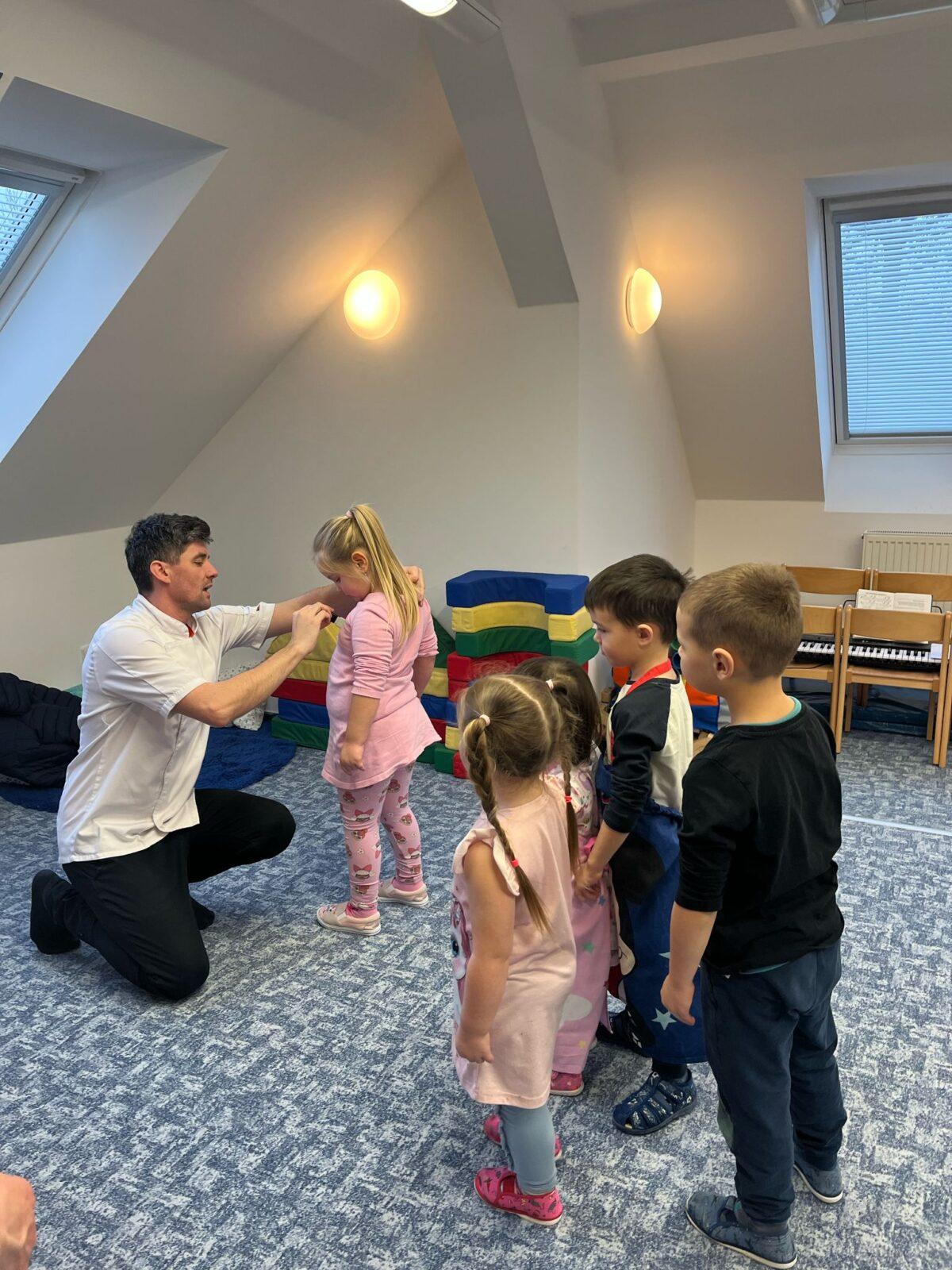 Pan kuchař a pečení muffinů - 18