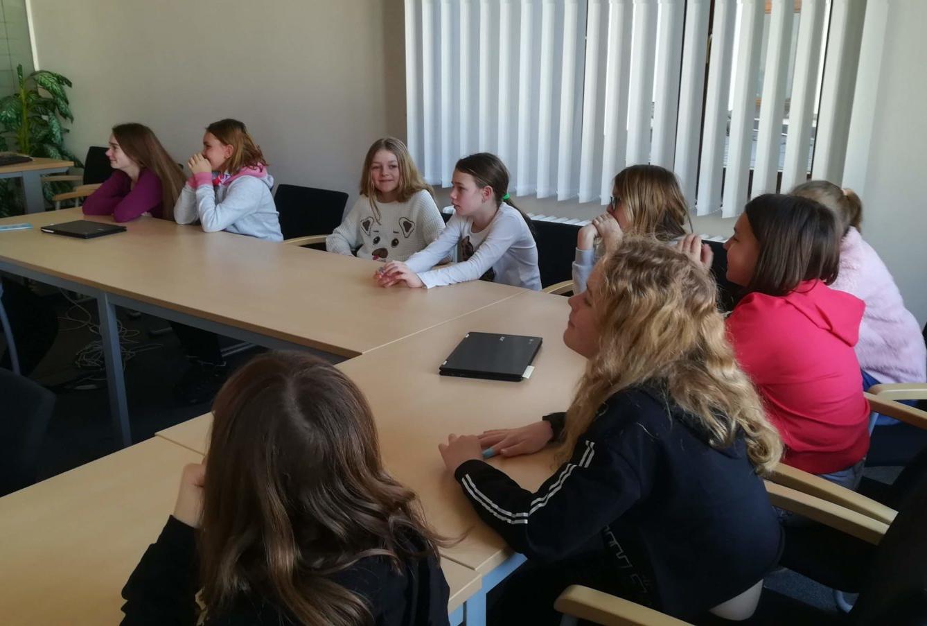 Abeceda peněz - 5. třída - 1