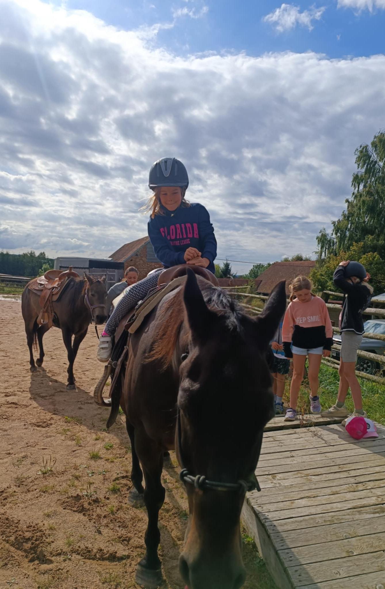 TÝDEN PLNÝ ZÁBAVY II - pátek - 44