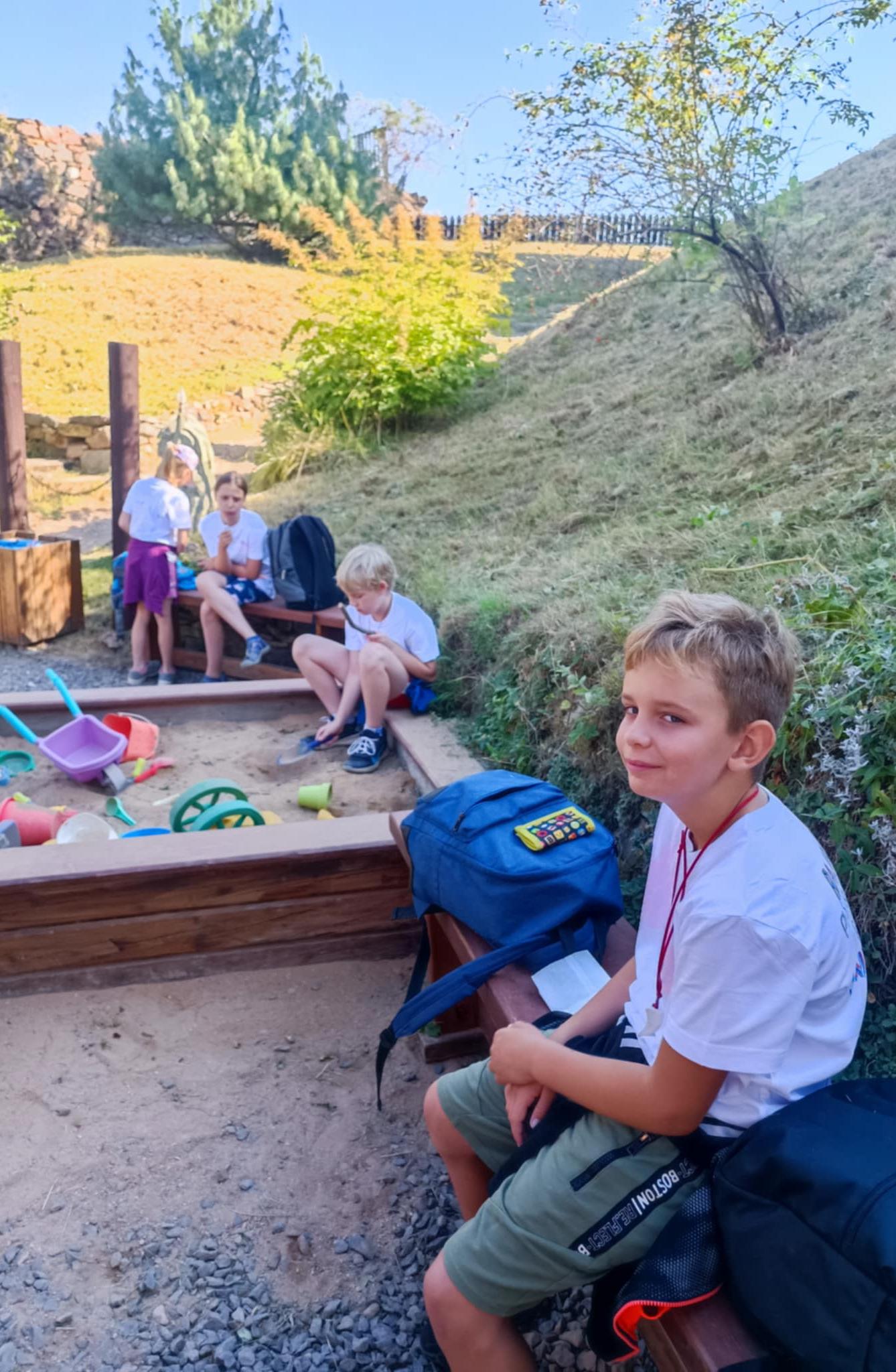 TÝDEN PLNÝ ZÁBAVY II - STŘEDA - 53