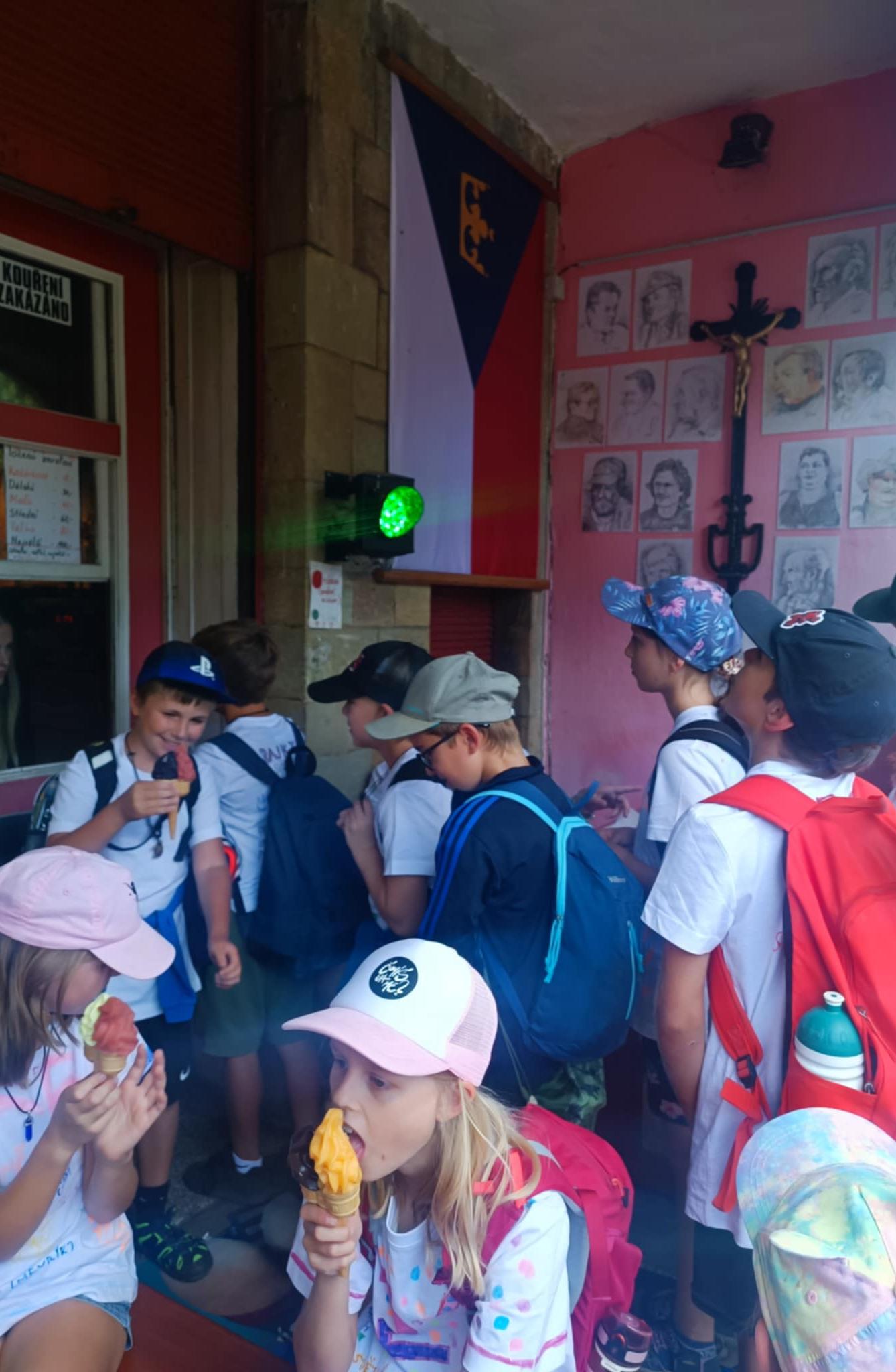 TÝDEN PLNÝ ZÁBAVY II - STŘEDA - 55