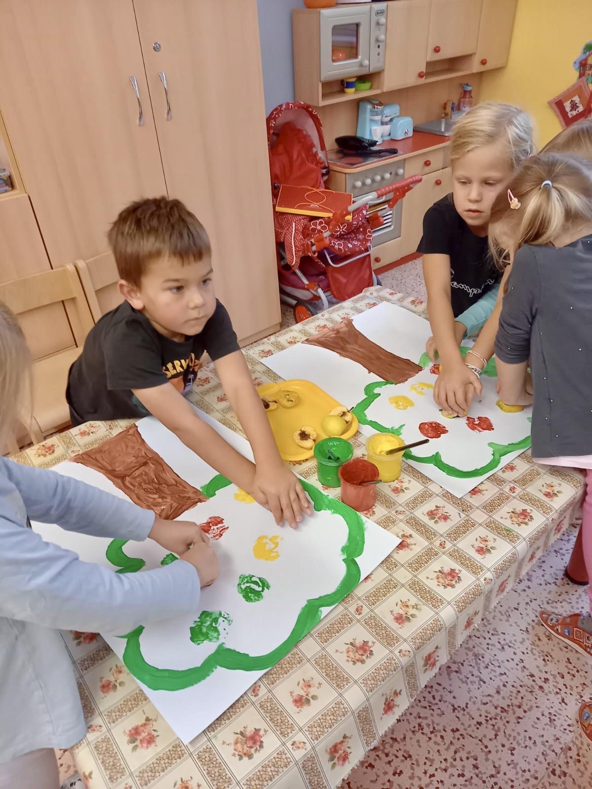 SOVIČKY: ,,ČAS JABLÍČKOVÉ VŮNĚ" - 33