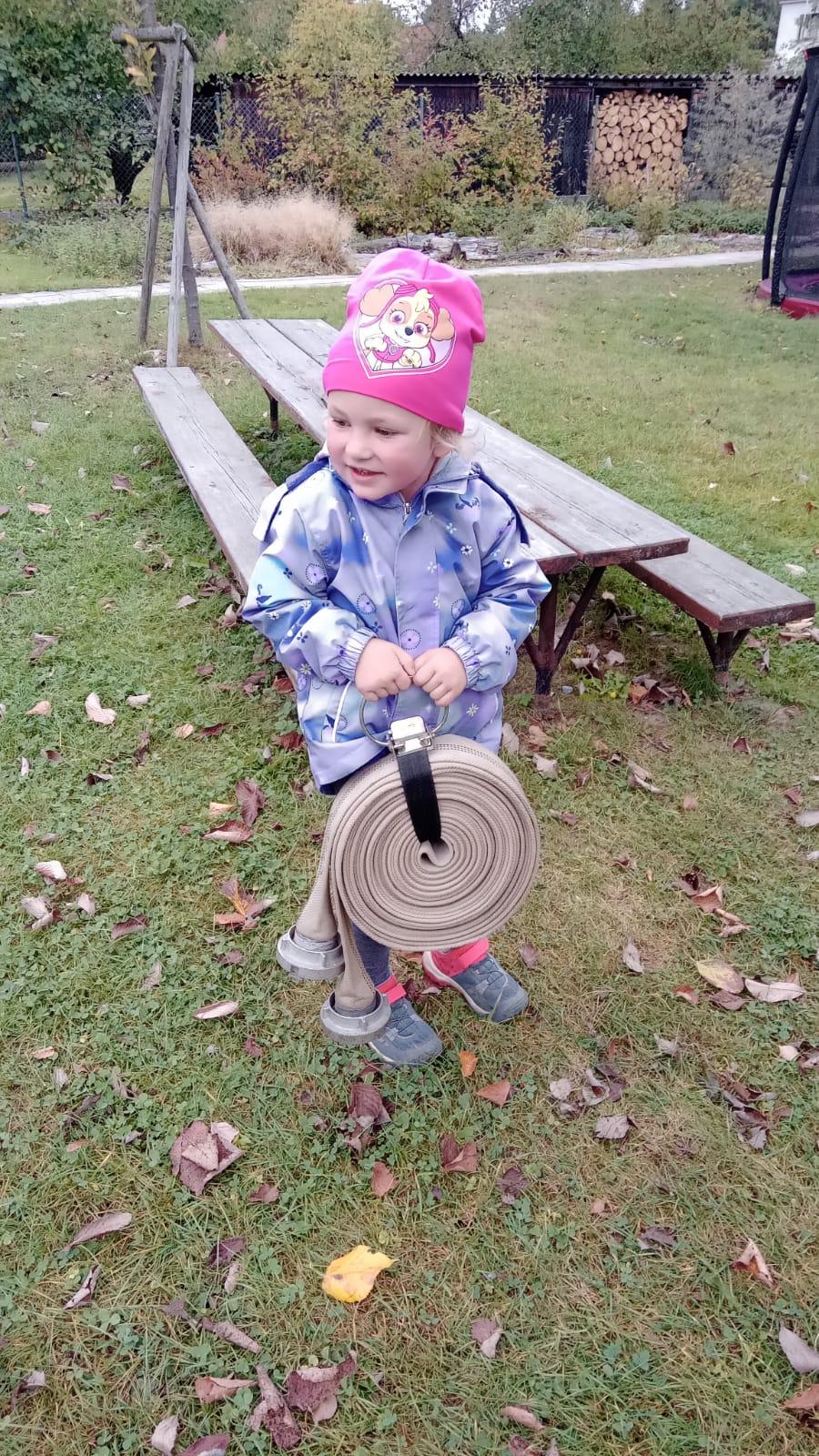 Návštěva dobrovolných hasičů v naší školce... - 33