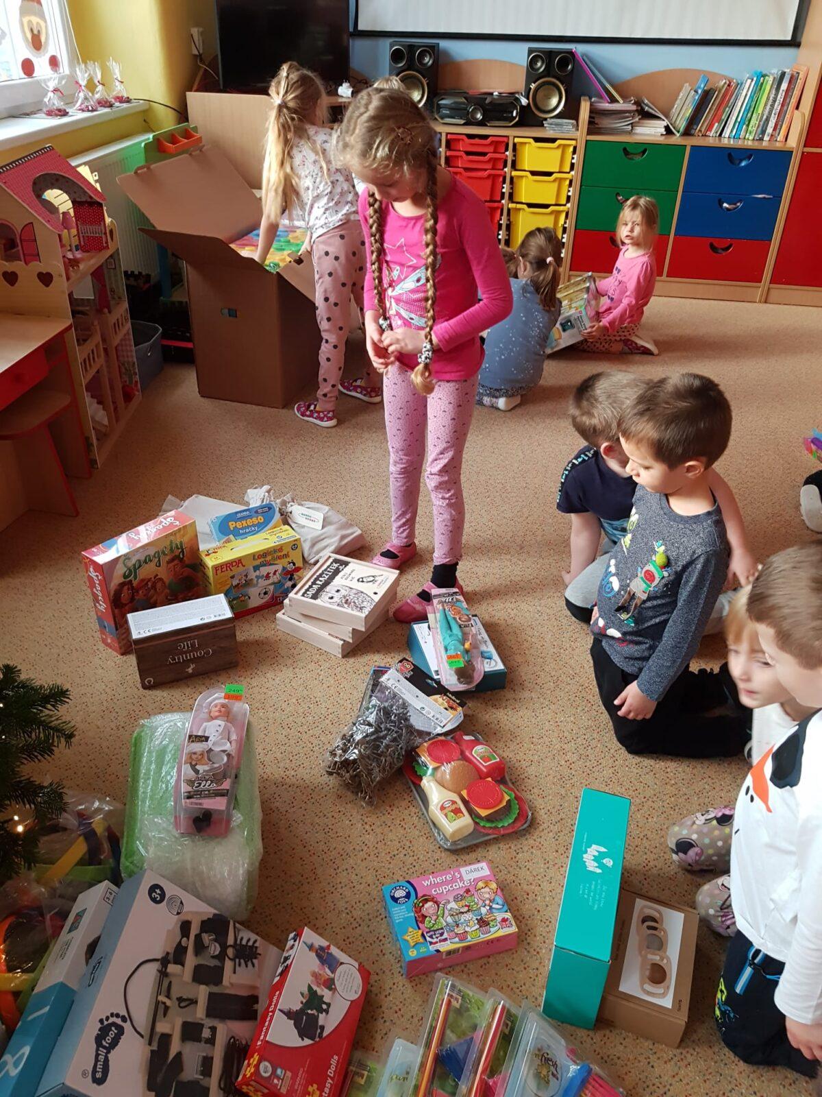 JEŽÍŠEK VE ŠKOLCE - 24