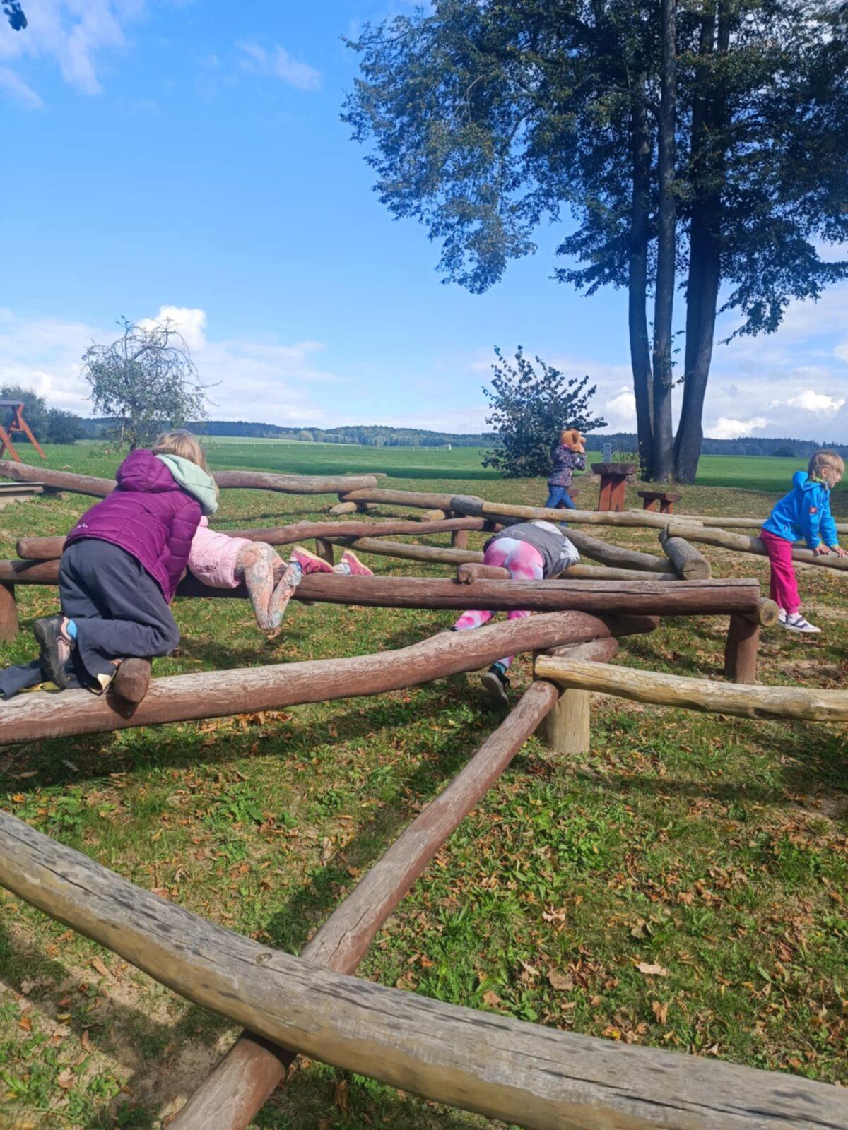 ŠKOLNÍ DRUŽINA - 2. ODDĚLENÍ -PODZIM - 82