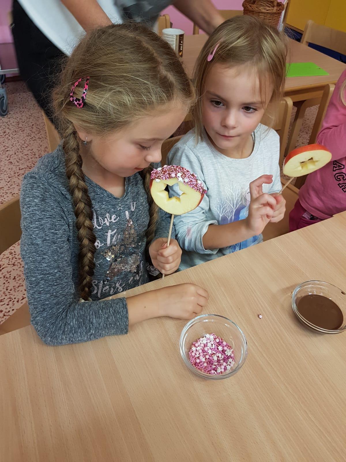 SOVIČKY: ,,ČAS JABLÍČKOVÉ VŮNĚ" - 30