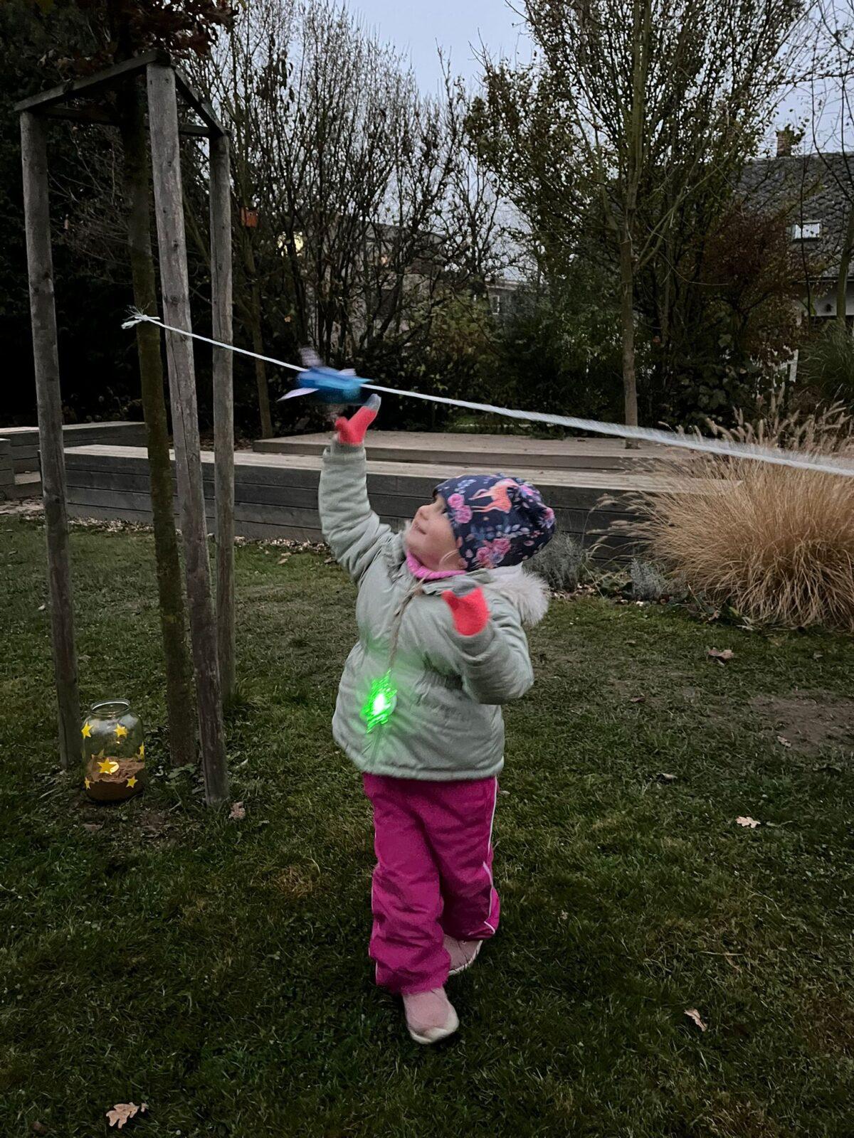 lampiónový průvod - vesmír - 21