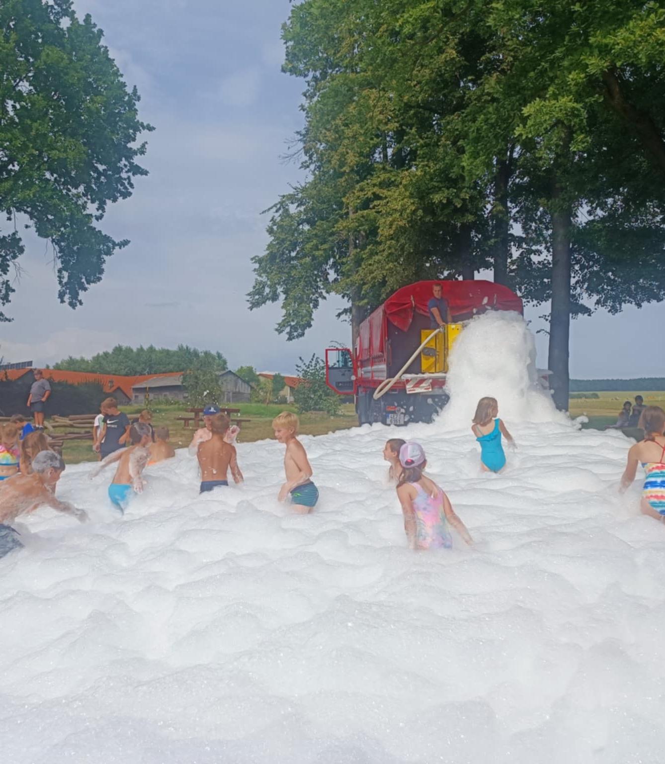 TÝDEN PLNÝ ZÁBAVY II - čtvrtek - 69