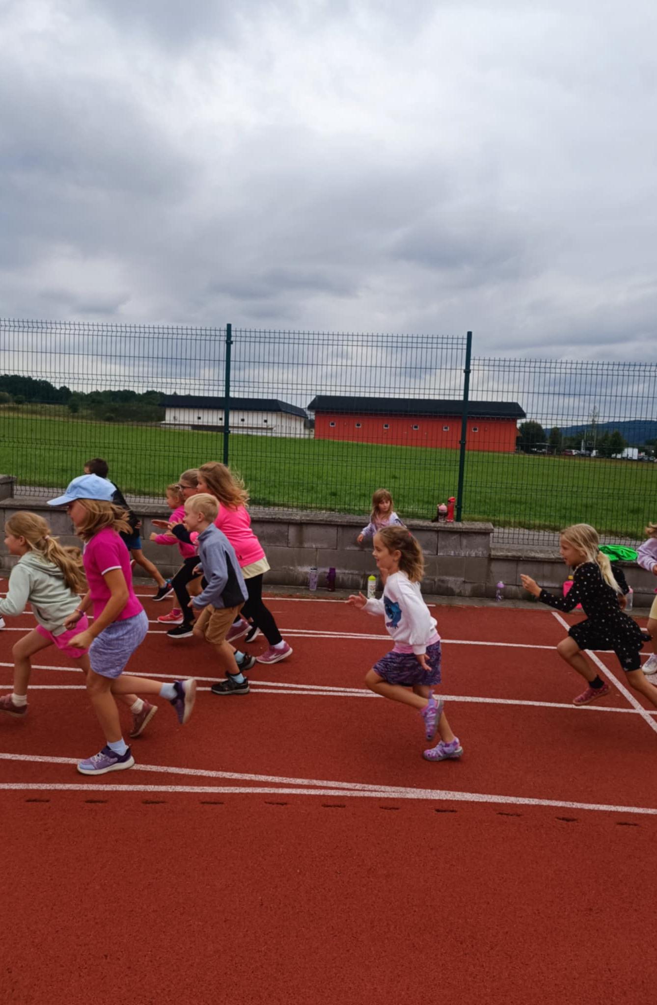 ŠKOLNÍ DRUŽINA - 2. ODDĚLENÍ -PODZIM - 87