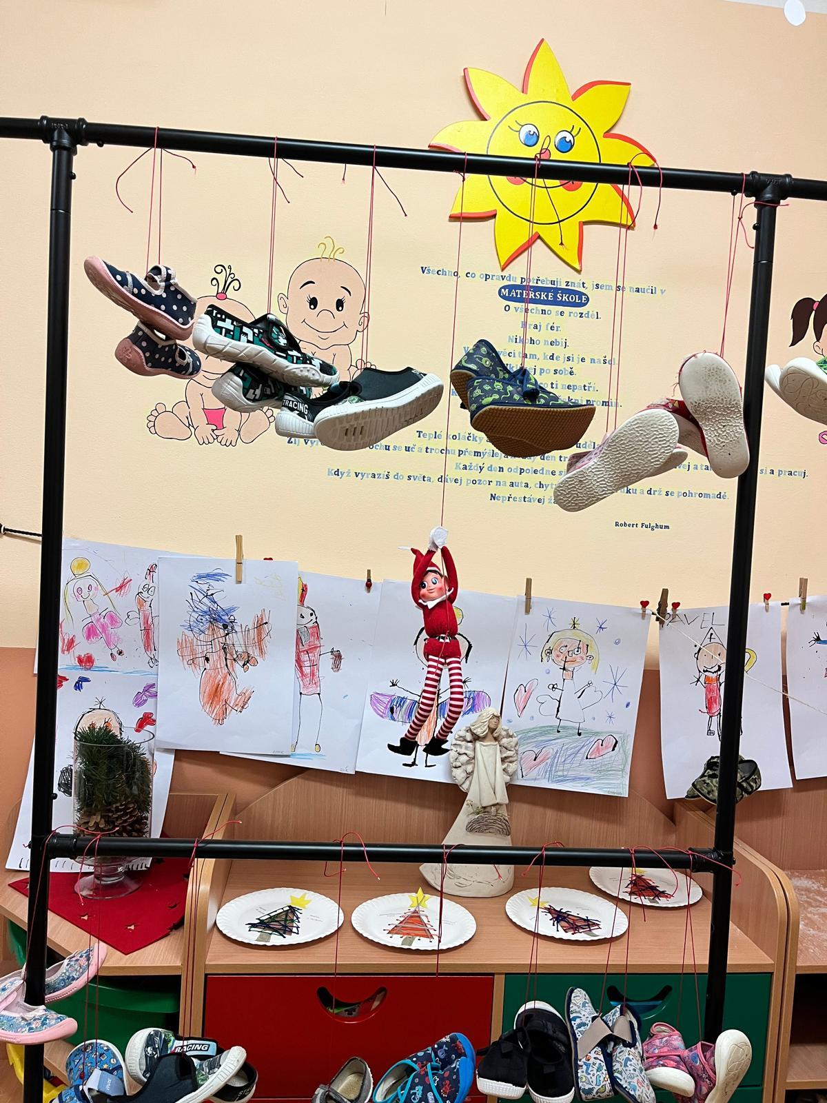 skřítci tropí neplechu - 20