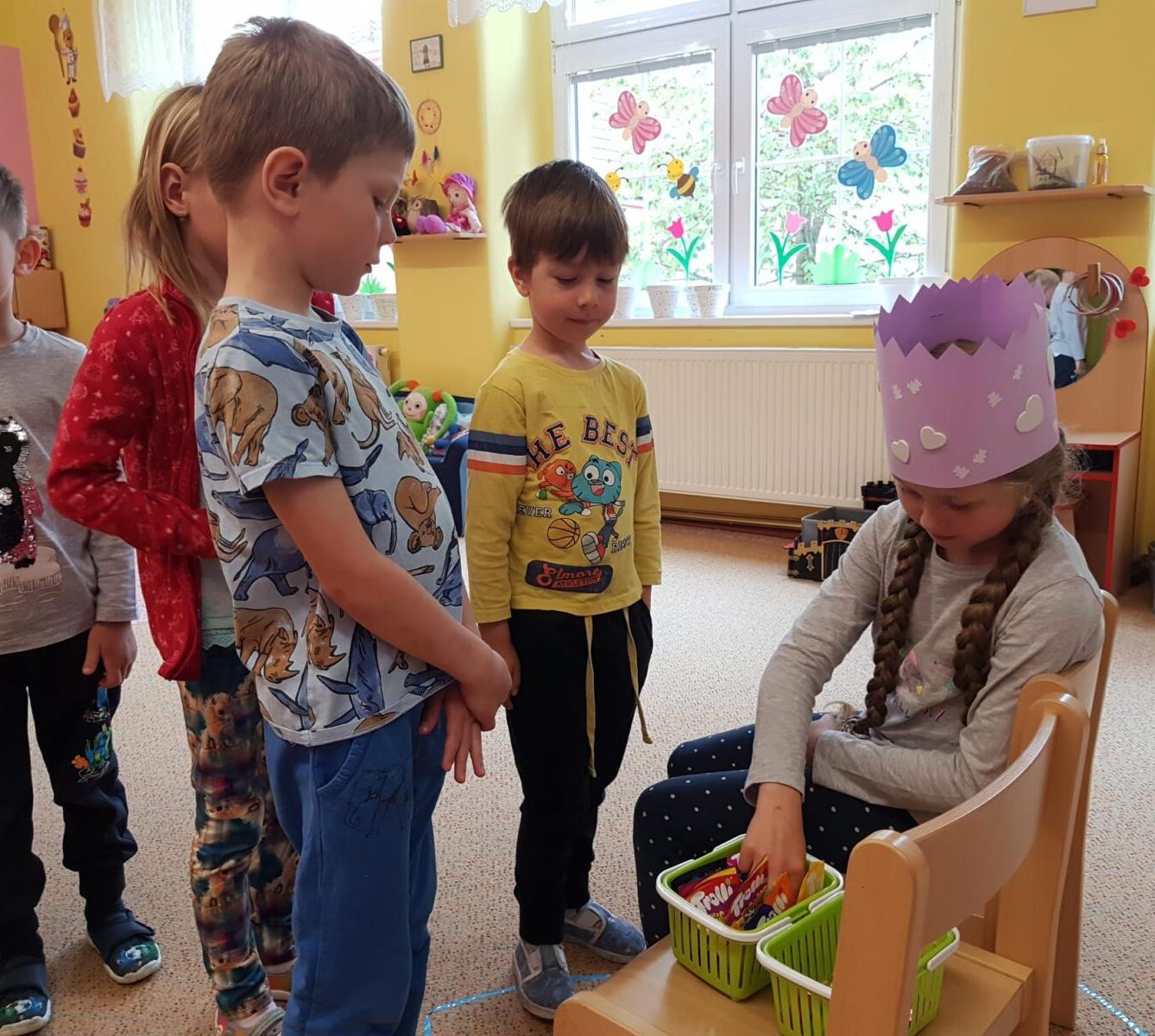 SLAVÍME: ILONKA MĚLA NAROZENINY - 11