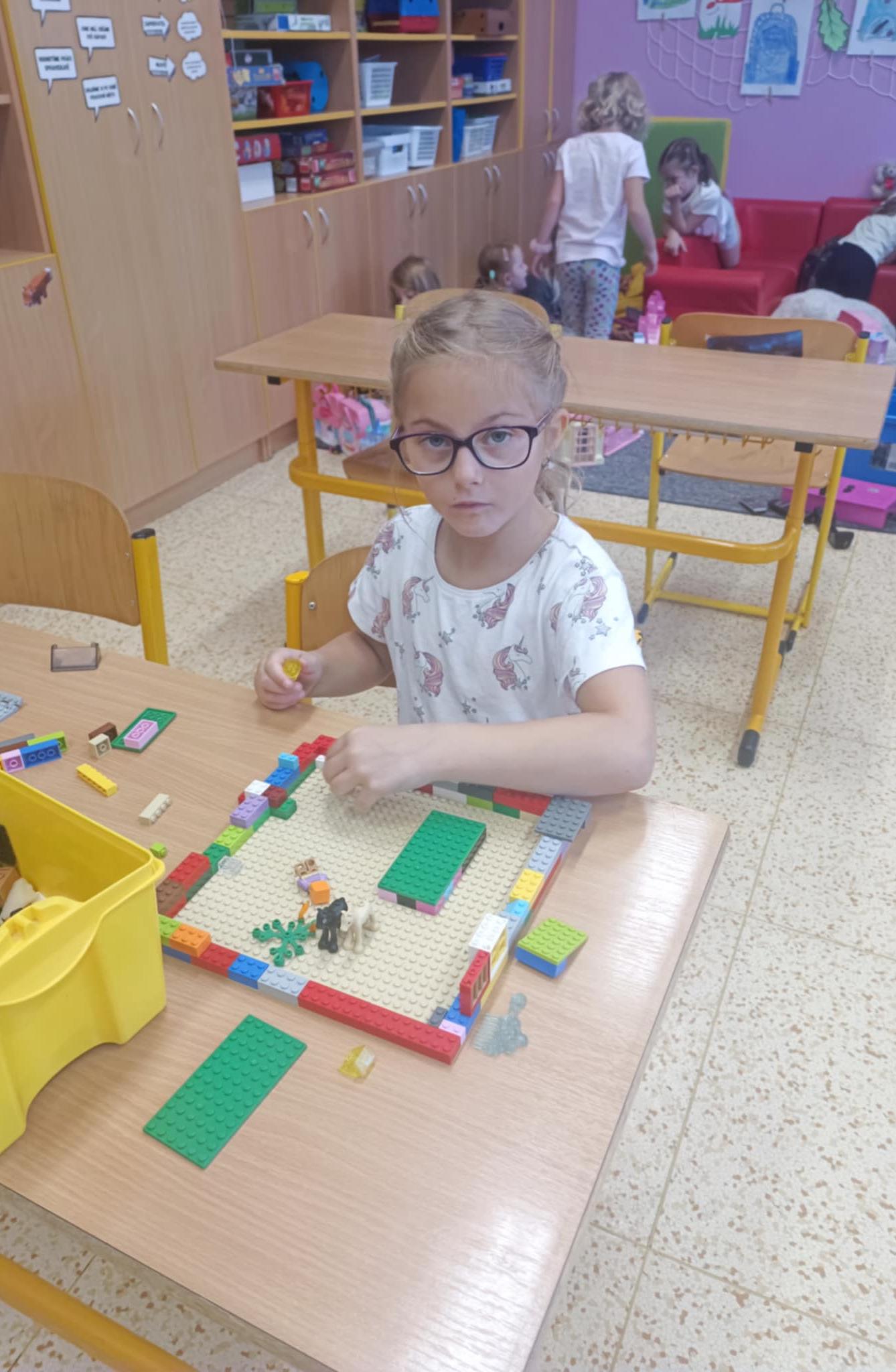 ŠKOLNÍ DRUŽINA - 2. ODDĚLENÍ -PODZIM - 103