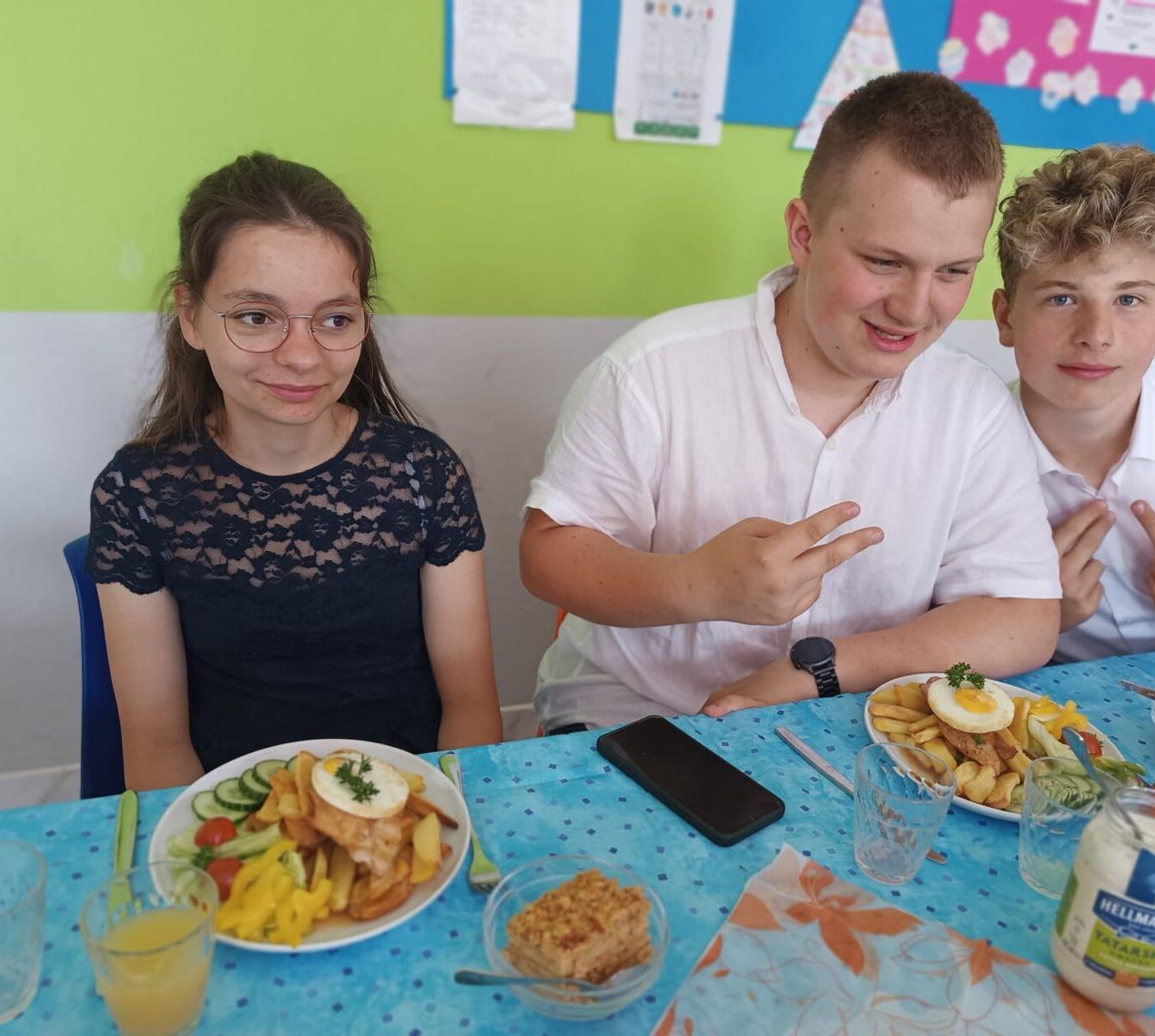 Slavnostní oběd 9. B - 14