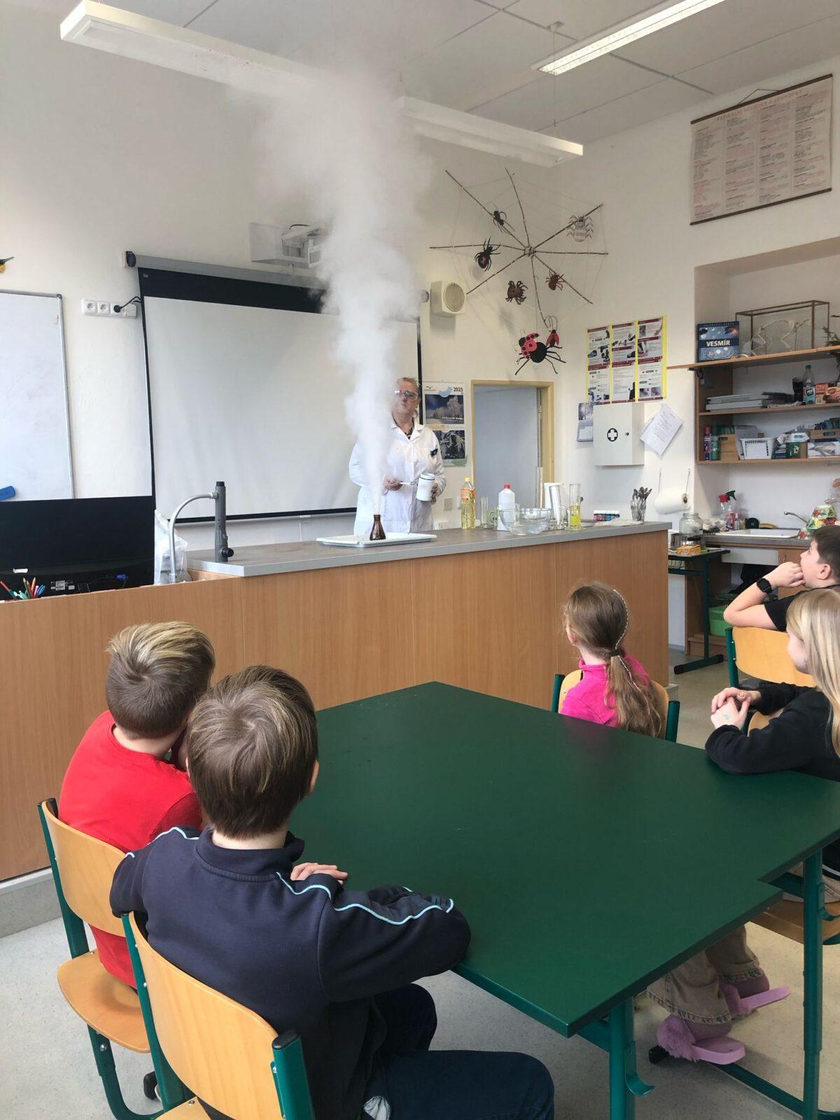 Dílny - Zábavné pokusy - 10